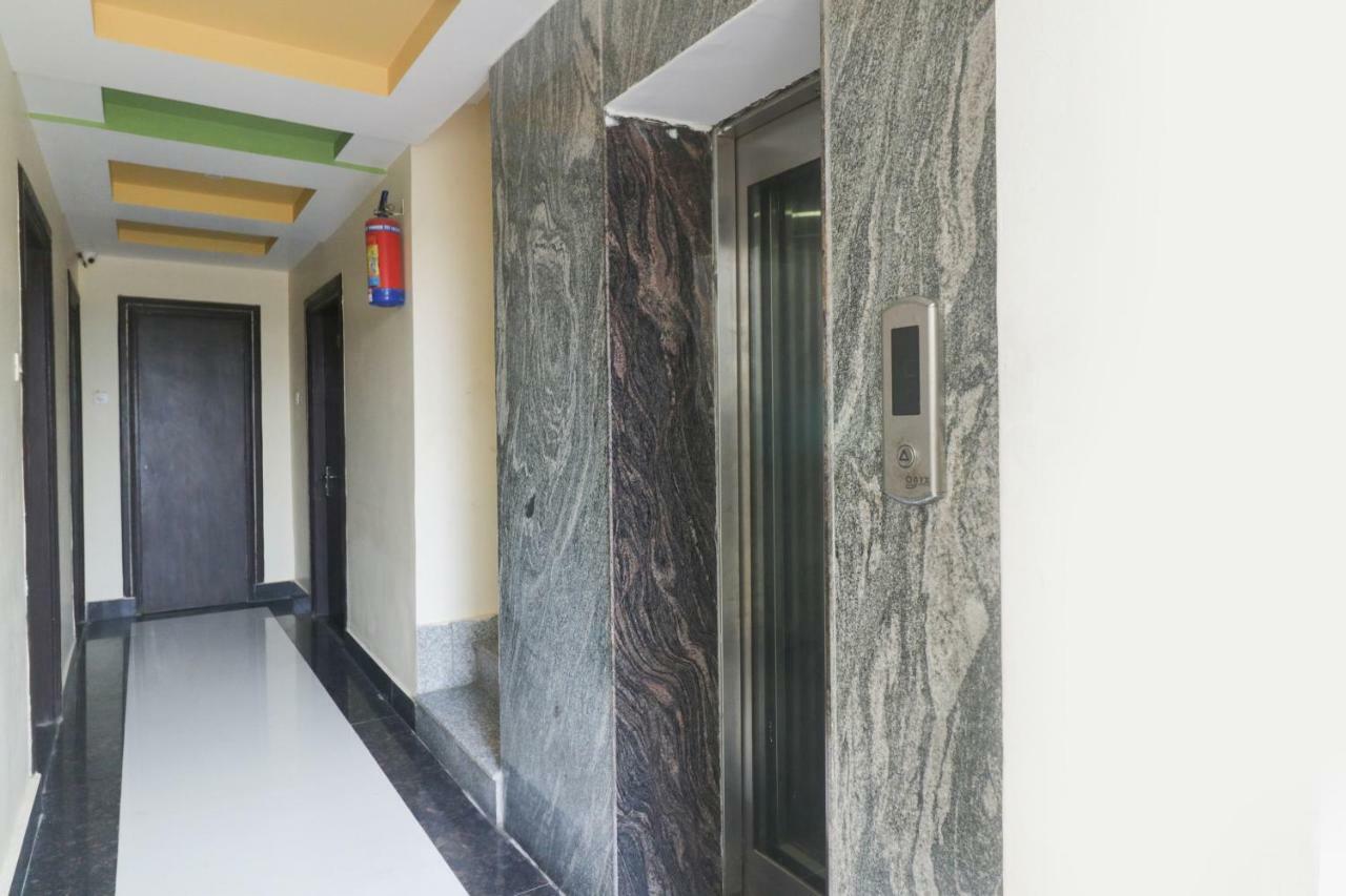 Oyo 48974 Hotel Shweta Residency Waranasi Zewnętrze zdjęcie